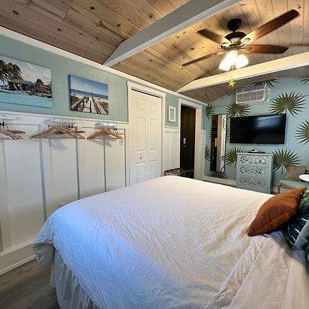Palm Paradise Retreat เซนต์ปีเตอร์สเบิร์ก ภายนอก รูปภาพ
