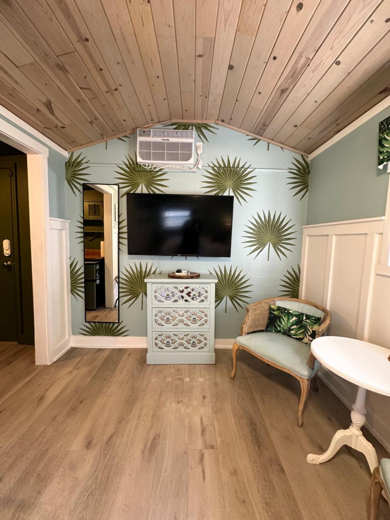 Palm Paradise Retreat เซนต์ปีเตอร์สเบิร์ก ภายนอก รูปภาพ